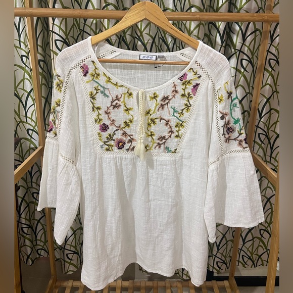 Gia Curves Floral Embroidered Boho Tops - Picture 8 of 9